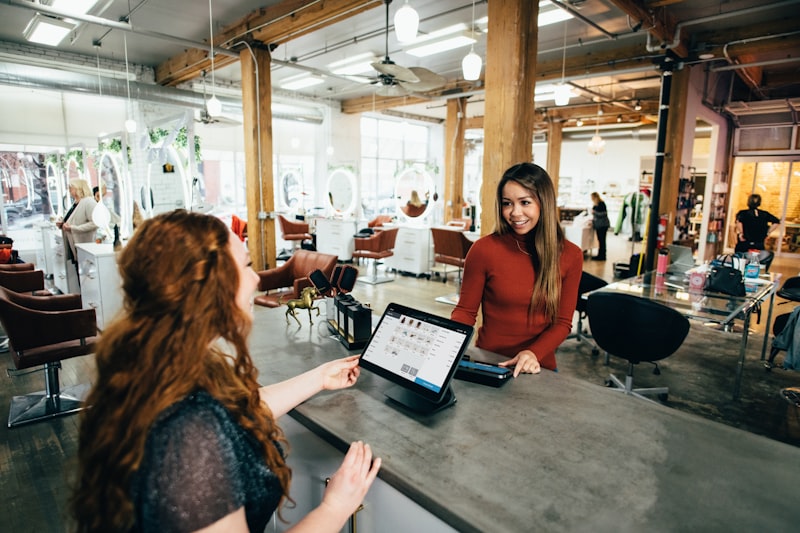 High-Converting E-Commerce Funnel Strategies: From Cold Traffic to Repeat Buyers